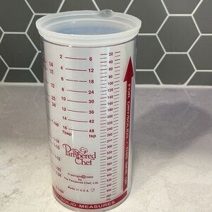 The Pampered Chef Measure Cup